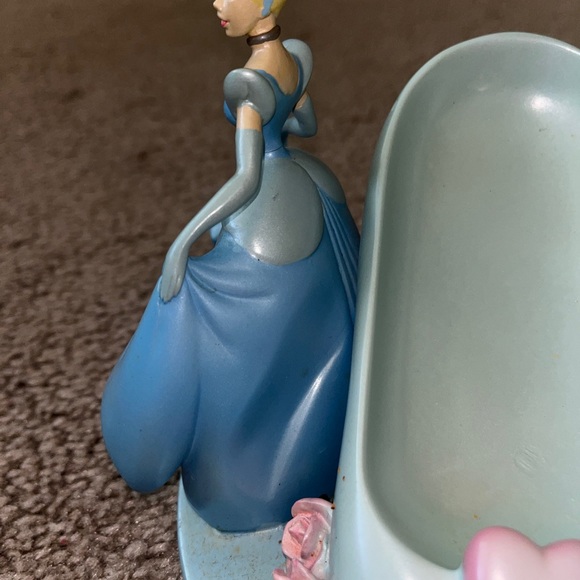 Disney Princess Forever Cinderella Soap Dish Glass Slipper Bathroom Decor. - Picture 5 of 9